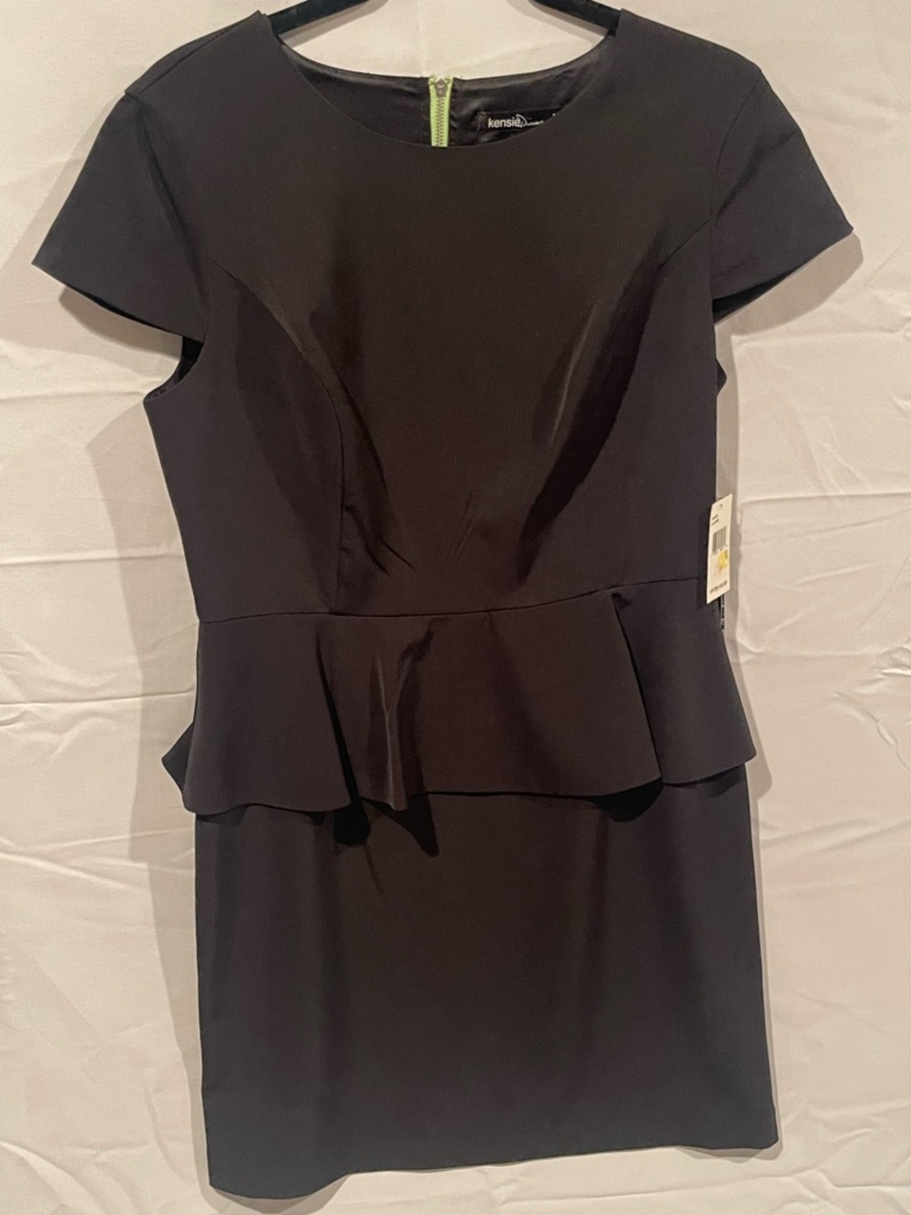 Kensie Dresses Black Short-Sleeve Peplum Sheath Dress